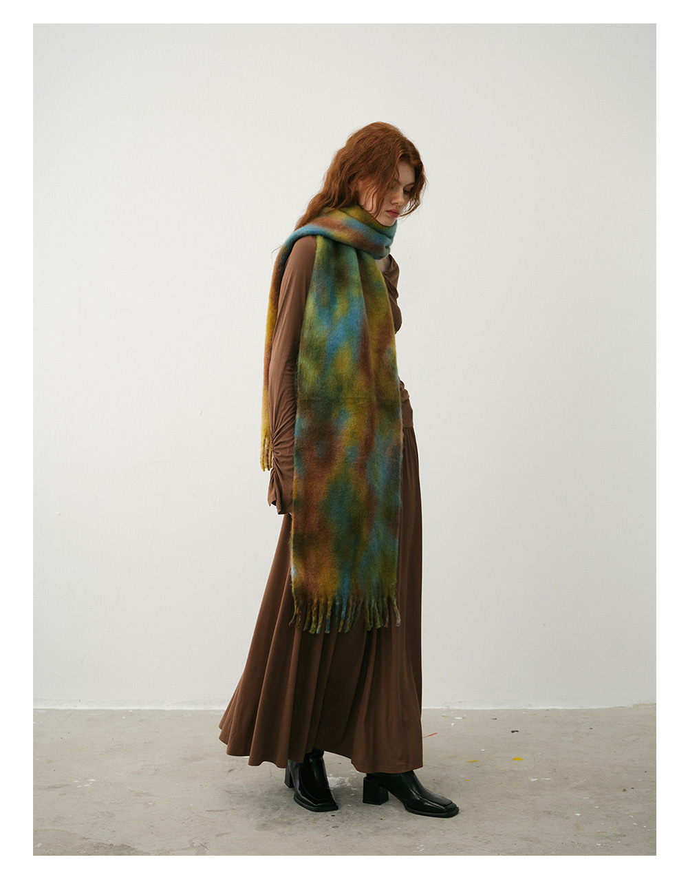 Sciarpa con frange in simil-cashmere tie dye per donna_voghion.com