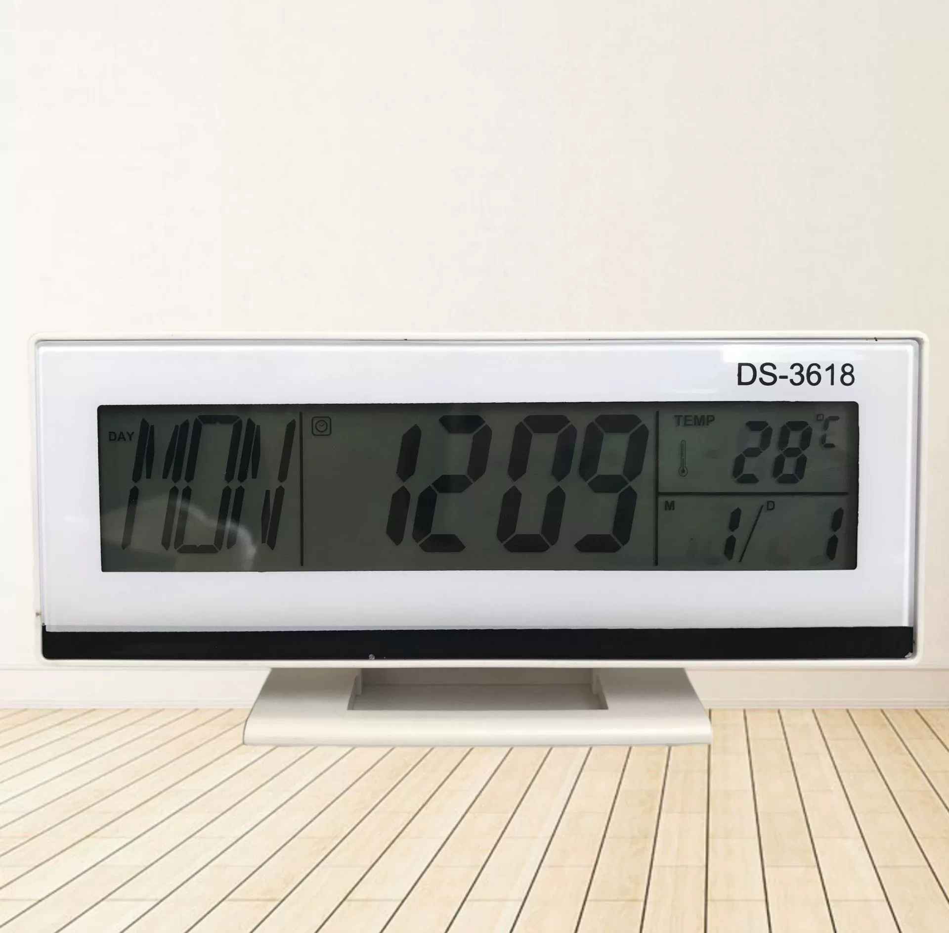 Завод в наличии Голосовая активация с подсветкой простой будильник спальня прикроватная Гостиная Офис электронные часы цифровые часы