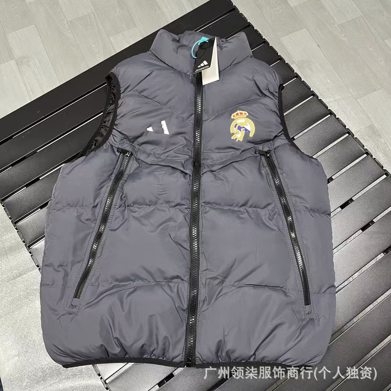 Chaqueta de fútbol Chaqueta acolchada Brasil París Alemania Red Devils Bayern Gabardina más terciopelo delgado Neumbape
