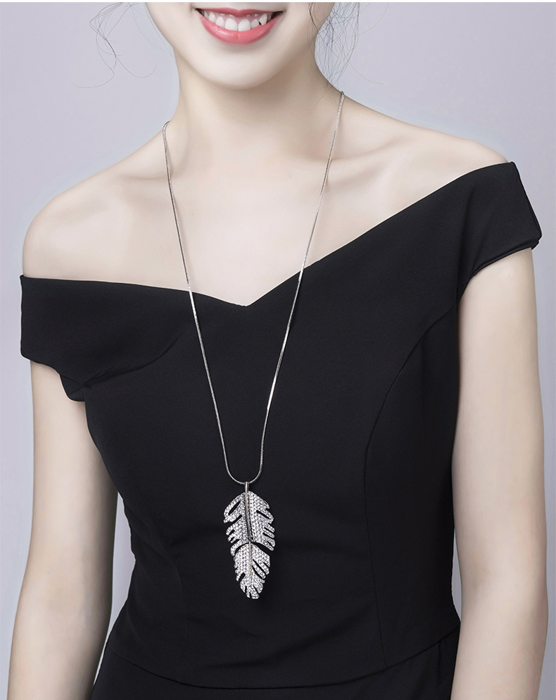 Koreau0027s new flash diamond feather long style sweater chain necklace jewelry pendant wholesale