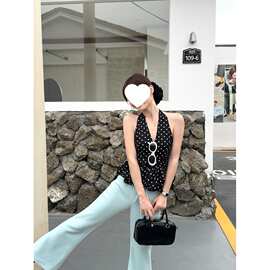 （打揽）甜美风黑色波点挂脖V领背心女夏季设计感小众修身别致上
