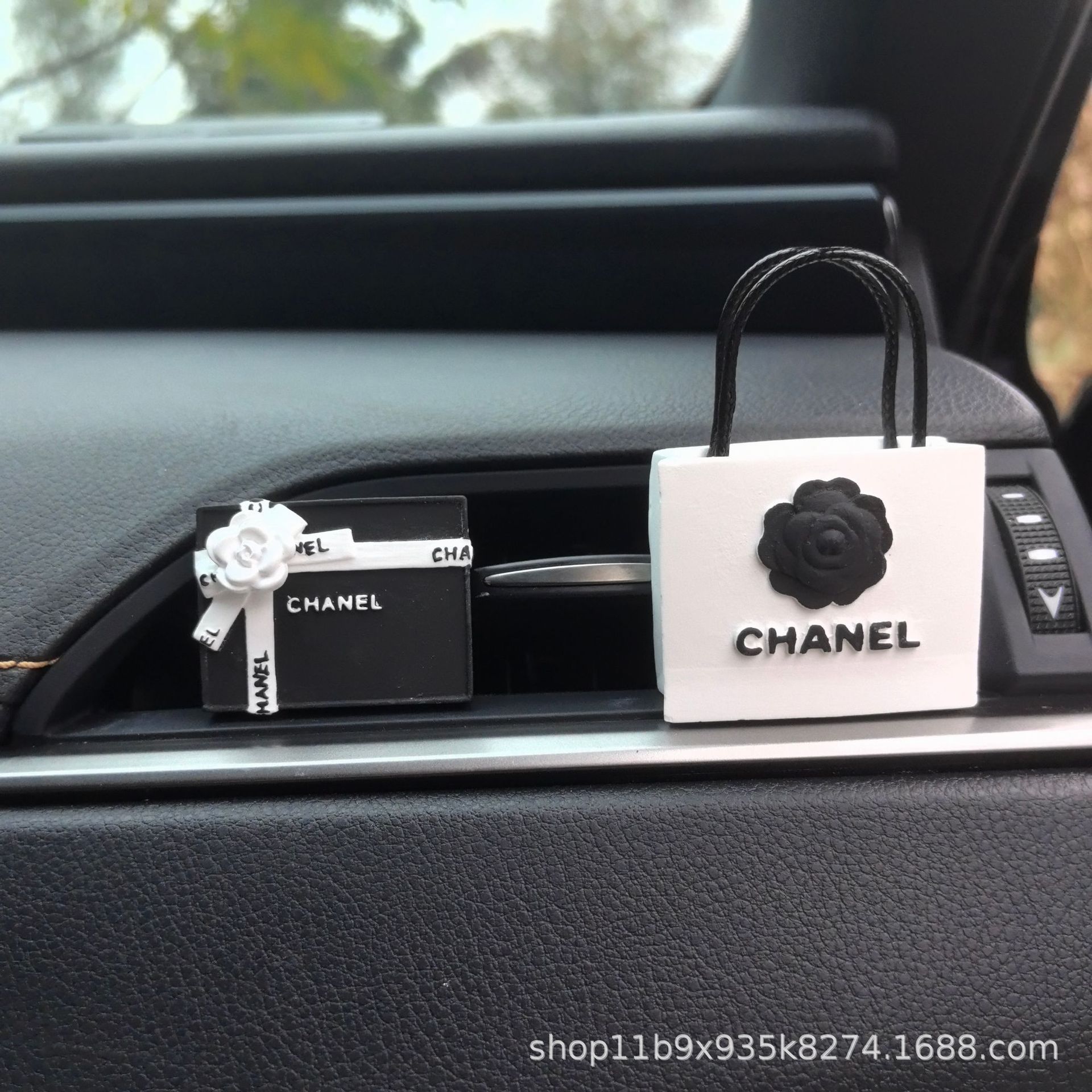 Car Air Freshener Gypsum Car Ornaments Cartoon Perfume Interior Wholesale Cross-Border Export
