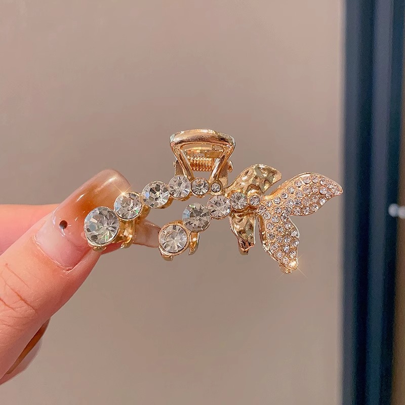 Nuevo medio lazo pelo pequeño clip simple tiburón clip accesorios para el cabello para las mujeres Pequeño clip de metal tamaño pequeño perla horquilla rota 2024