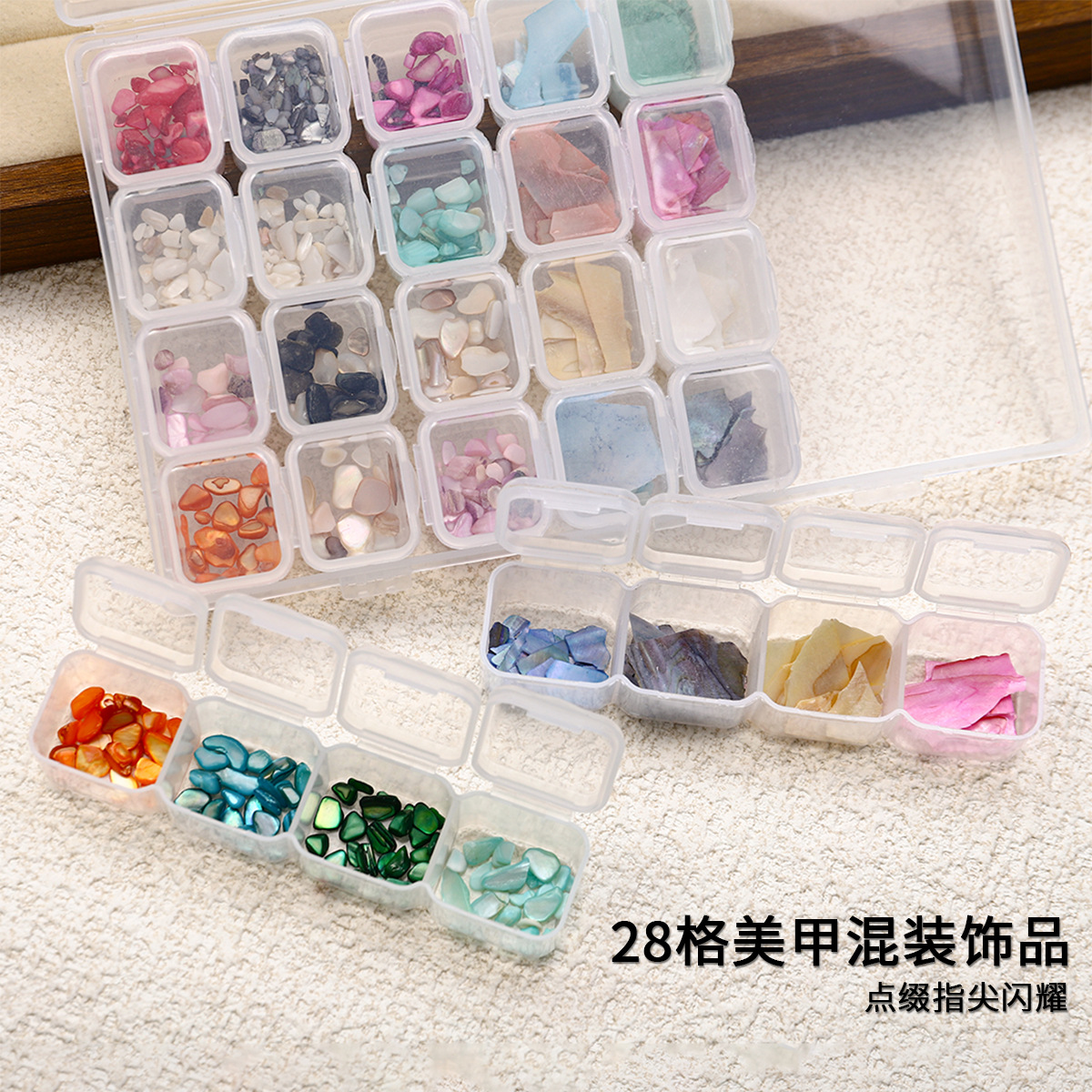 28 joyas de manicura mezcladas, perlas de acero, remaches de estrellas y lunas, conchas de metal, papel de oro y plata, accesorios de uñas, cristal