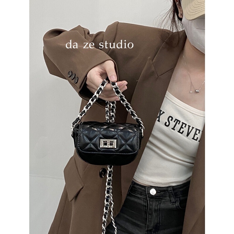 バッグ女性2025新型斜めショルダー超火チェーン夏銀色百合精致小包大衆独特ミニバッグ|undefined
