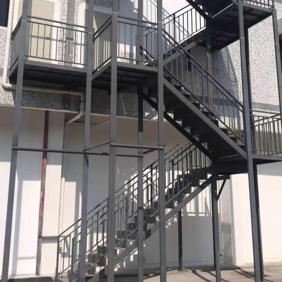 消防楼梯/深圳消防楼梯/户外铁梯/室外钢梯/楼梯/钢结构楼梯/钢梯