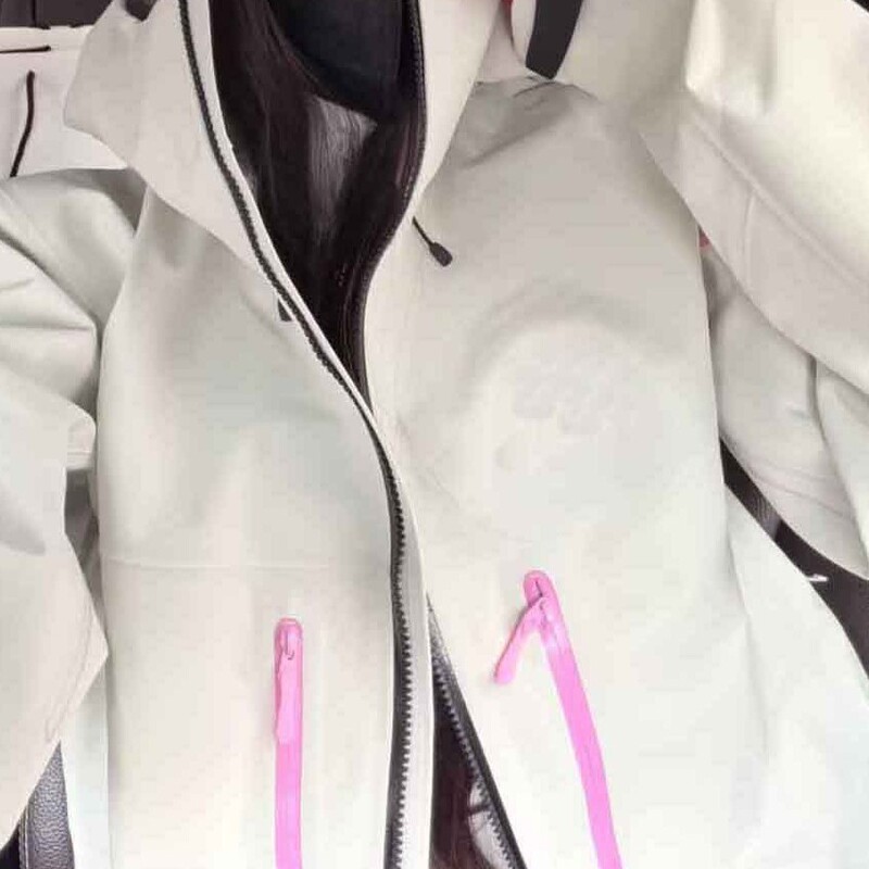 Spring and Autumn Shockbird brand's same model ALPHA SV JACKET in couple's color scheme Spring and Autumn Shockbird brand's same model ALPHA SV JACKET in couple's color scheme