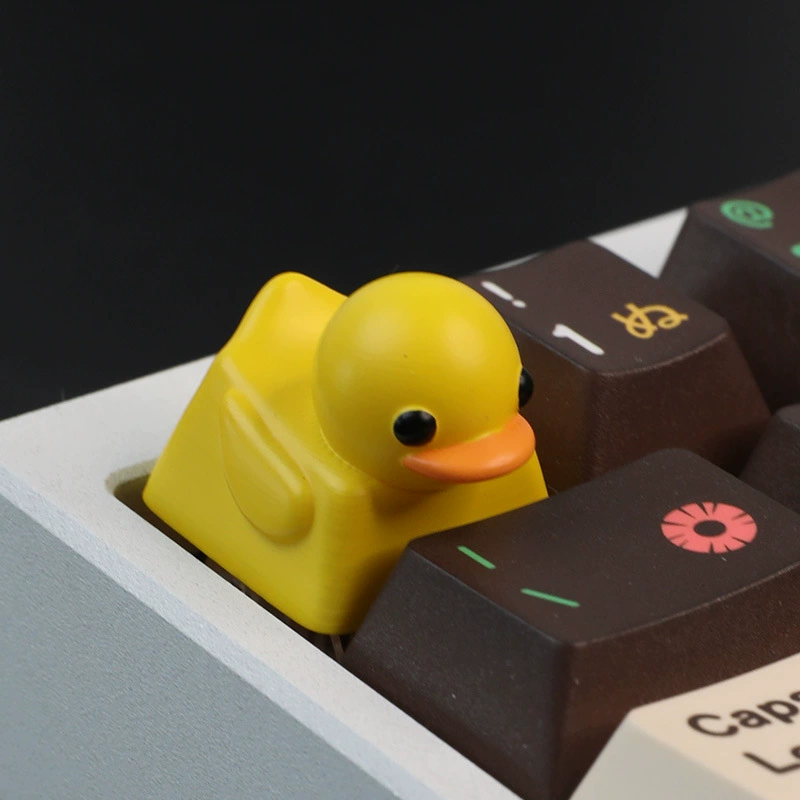 Пятно трансграничная персонализированная смола декомпрессии Маленькая желтая утка колпачок крестообразная механическая колпачок клавиатуры колпачок одиночный милый колпачок