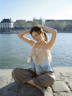 Quality lace top with cups, french style, V-neckline