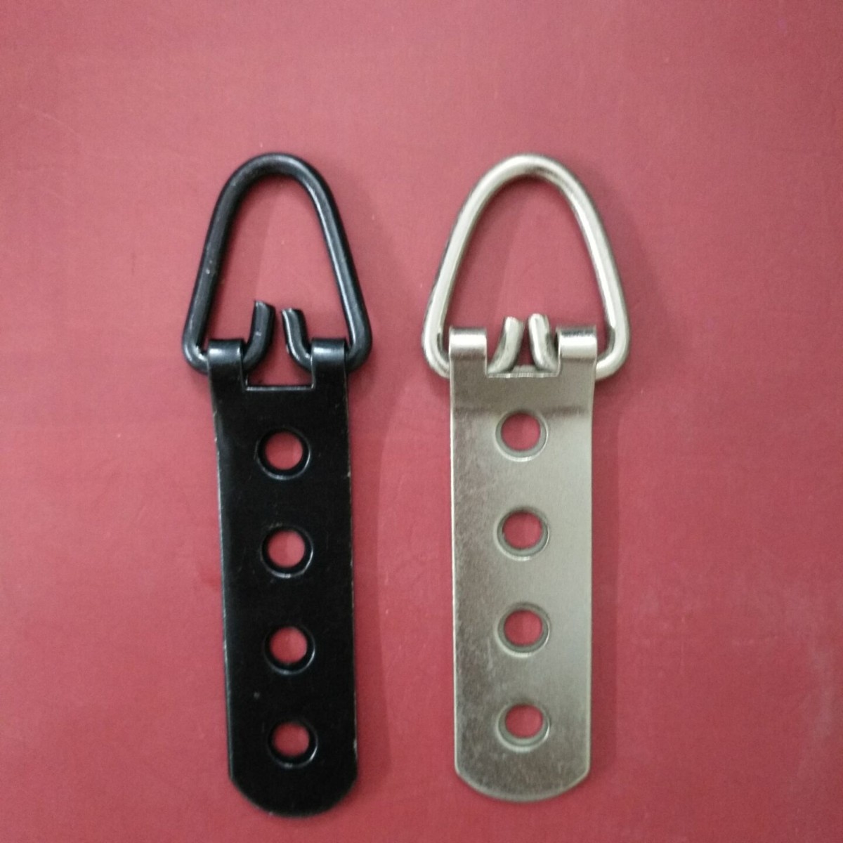 双孔吊环双片大挂钩4孔大挂钩相框挂钩4孔相框配件三角挂厂家