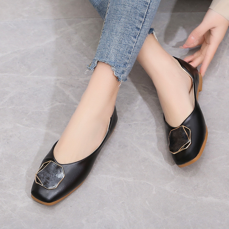 Flat single shoe women bean scoop square toe 2022 new soft leather soft soled soft face comfort spring summer Mary Jane shoes