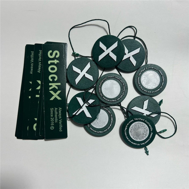 2023 stockx green anti-theft buckle green fork anti-adjustment bag buckle x tag accessories pendant brand sports shoe buckle 2023 stockx green anti-theft buckle green fork anti-adjustment bag buckle x tag accessories pendant brand sports shoe buckle