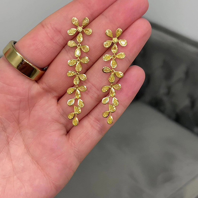 曹适厂家批发精美创意耳坠女 长款水滴花朵饰品 晚礼服轻奢风首饰|undefined