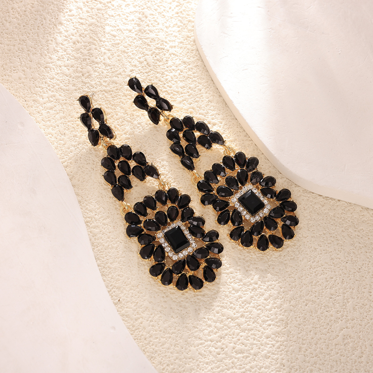 26g Weight Alloy Ear Needle Material Zircon Inlay Material Drop Earrings Classification 1 Pair Quantity Holiday, Daily Occasion Alloy Material Water Droplets Pattern Spring&Summer Season Women's Gender Inlay Design Vacation, Classic Style Style 1 Pair Vacation Classic Style Water Droplets Inlay Alloy Zircon Drop Earrings 6