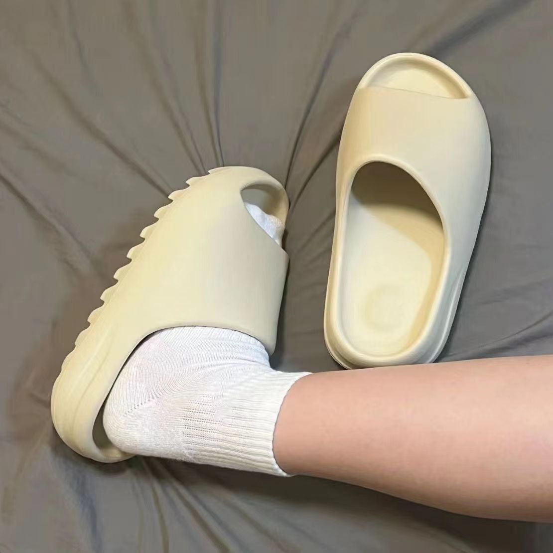 코코넛 슬리퍼 남성용 여름 두꺼운 바닥 실내 욕실 입욕 비 슬립 슬라이드 커플 트렌디 한 외부 착용 새로운 스타일 슬리퍼
