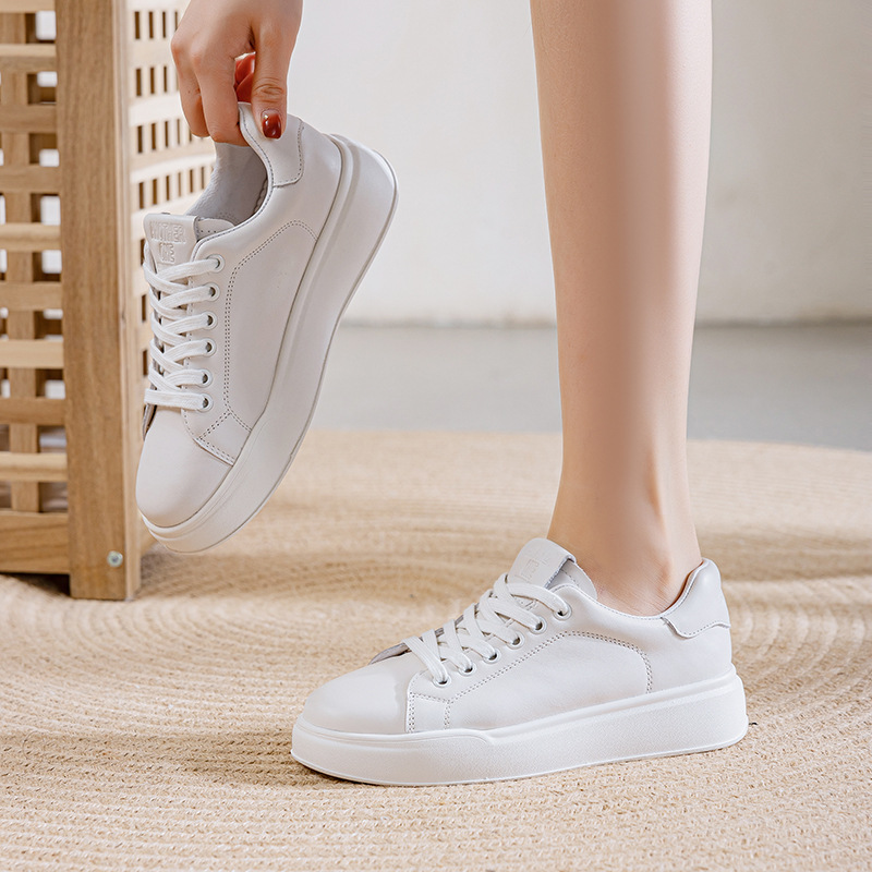 First-Layer Cowhide White Shoes for Women with Sheepskin Lining 2026 Spring New Versatile Classic Thick-Soled Genuine Leather Casual Shoes Sneakers First-Layer Cowhide White Shoes for Women with Sheepskin Lining 2026 Spring New Versatile Classic Thick-Soled Genuine Leather Casual Shoes Sneakers