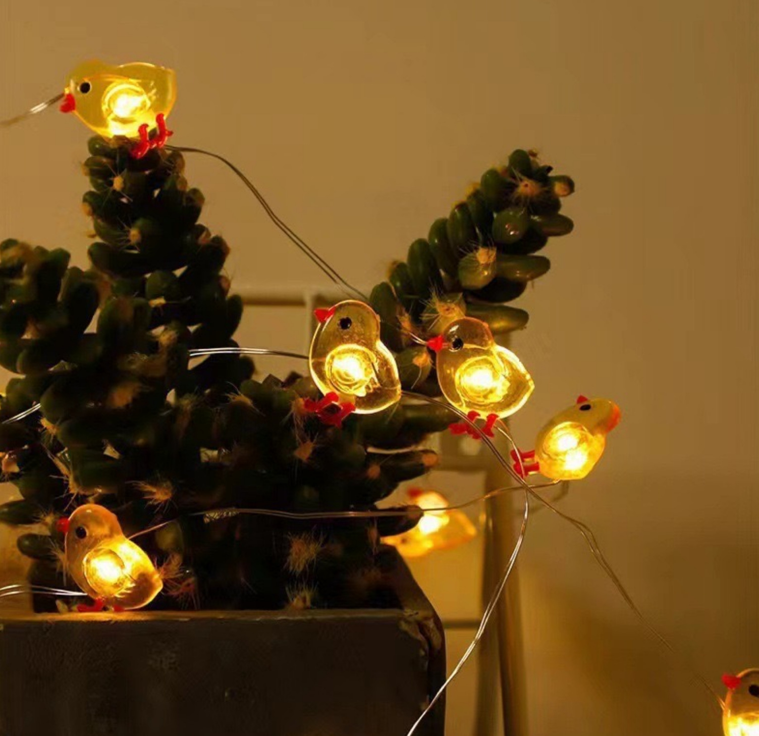 Pollo amarillo pequeño