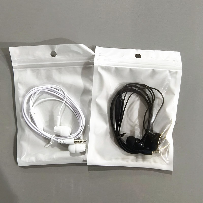 Comercio exterior transfronterizo L29/D21/U19 auriculares estéreo con cable con micrófono fábrica directa de pelo en stock suministro