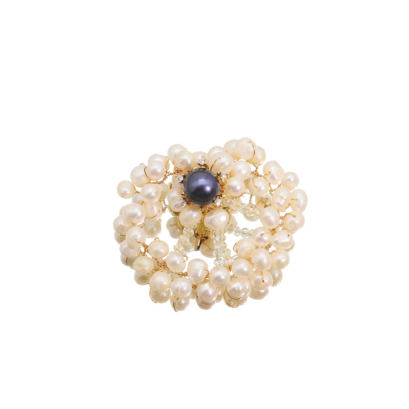 Retro de alta gama de perlas naturales hechas a mano flor broche simple natural hecho a mano de lujo pin accesorios de mujer