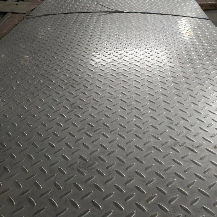 销售304不锈钢花纹板 201不锈钢防滑板 厂房 楼梯 压花板 可定制