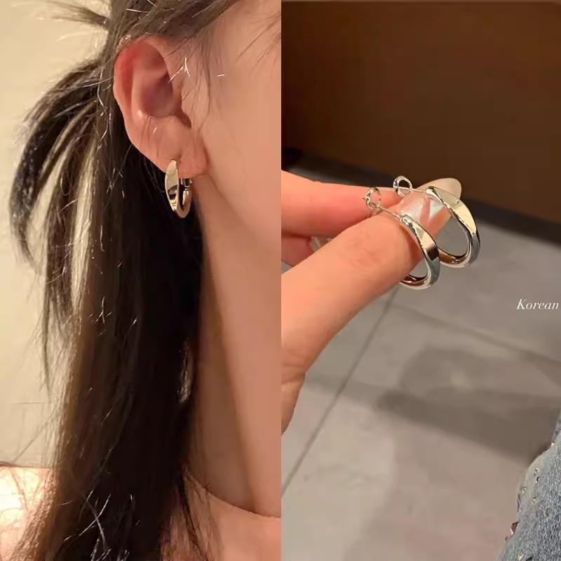 Pendientes de circón súper flash de alta calidad con aguja de plata 925 Pendientes de estilo explosivo de temperamento exquisito de lujo ligero femenino Pendientes de primavera y verano al por mayor