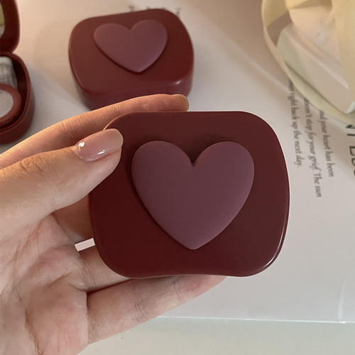 Red three-dimensional love contact lens box, simple, compact and portable contact lens box, cute mini double companion box for women