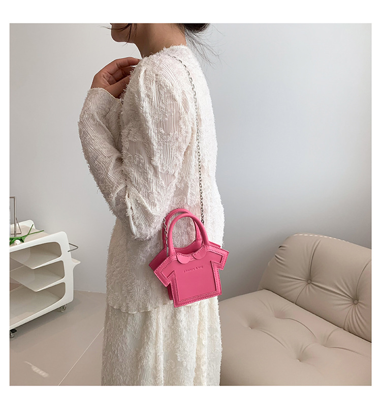 Women's Pu Leather Solid Color Clothes Cute Square Magnetic Buckle Handbag Crossbody Bag display picture 13
