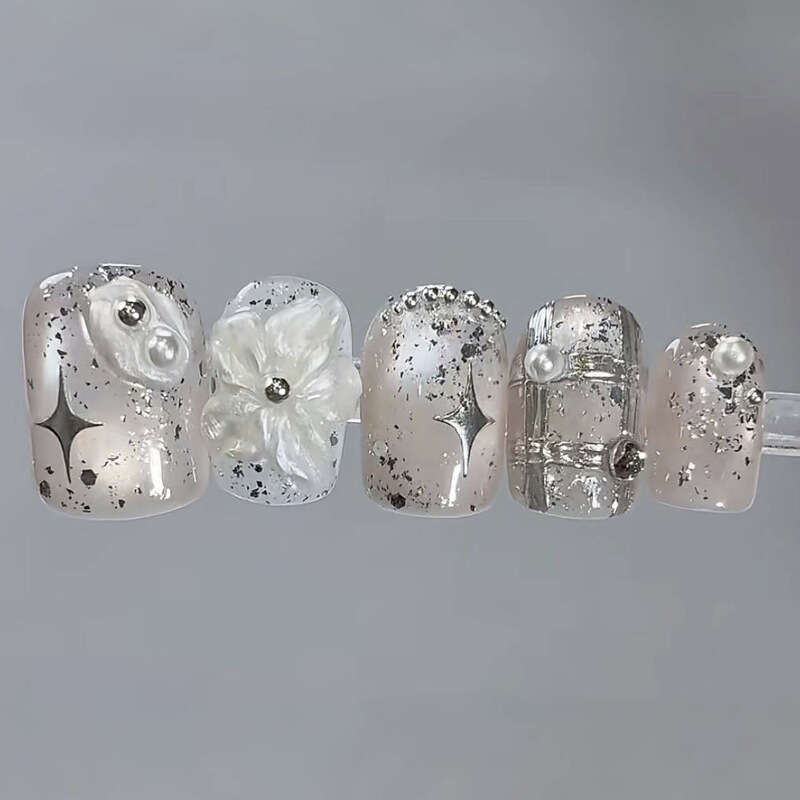 Summer Fresh Nude Floral Fine Glitter Cat Eye Wearable Nails Ins Girl Sweet Girl Pure Desire Nail Art Patches 30 Pieces