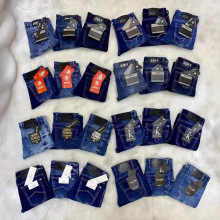男士牛仔裤Wholesale of men'sjeans现货男装弹力牛小脚裤尾货批