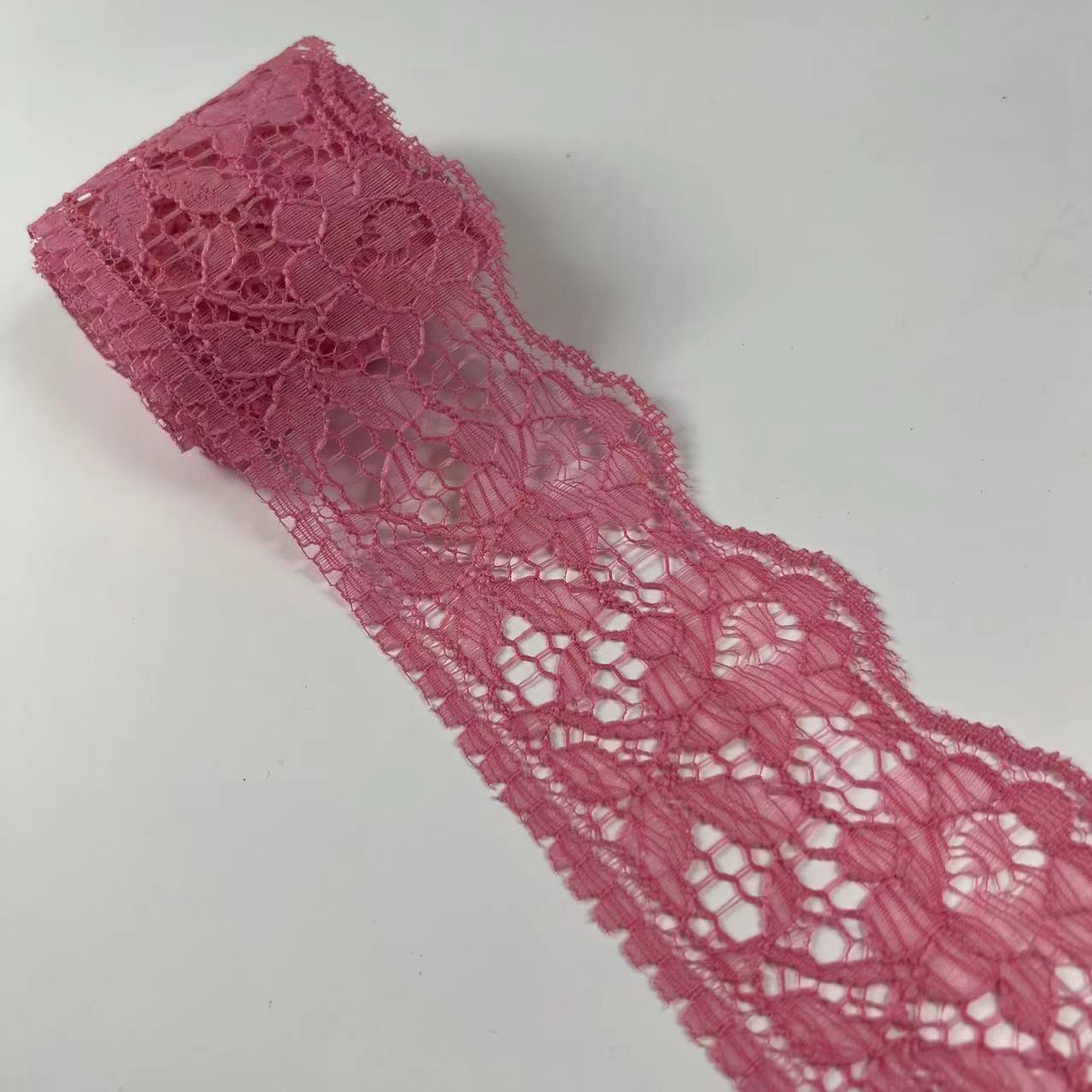 Suministro directo de fábrica 6cm encaje ropa textil para el hogar falda collar accesorios encaje color no elástico material de poliéster al por mayor