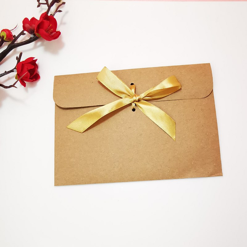 Sobre europeo estilo papel Kraft tarjeta de felicitación vintage Tarjeta de bendición bolsa de embalaje arco creativo bolsa de CD al por mayor