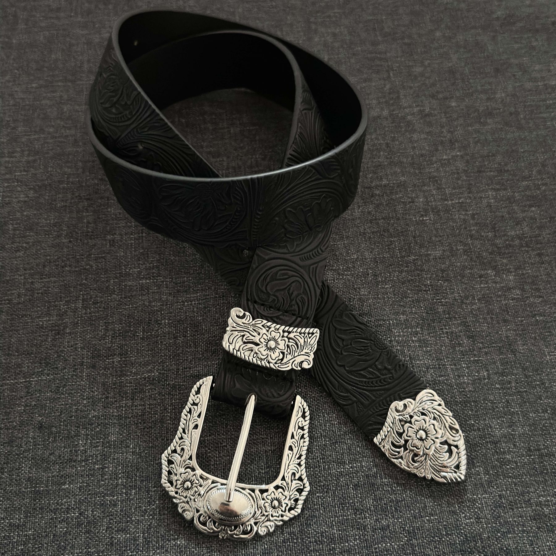 retro design black belt