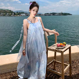法式晕染网纱连衣裙女夏季宽松显瘦蕾丝边飘带吊带裙