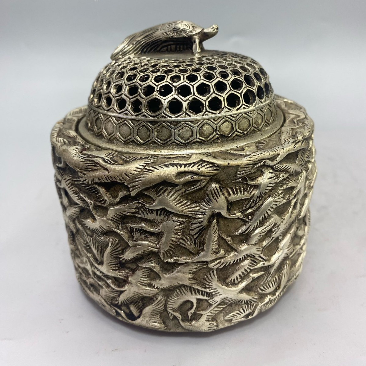 厂家古董古玩批发仿古白铜鎏银千鹤香炉文玩香薰炉工艺品摆件