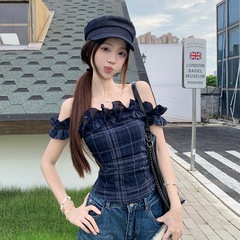 法式复古木耳边一字肩T恤女夏季不规则修身收腰短款露肩格子上衣