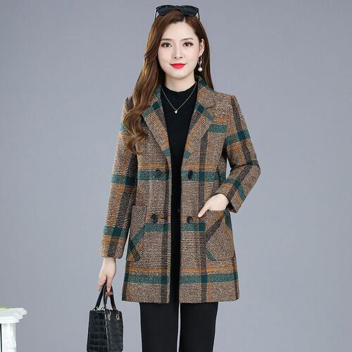 Mom wears plaid coat with thick autumn and winter high-end woolen coat, 50 middle-aged and elderly women's middle-length woolen coat