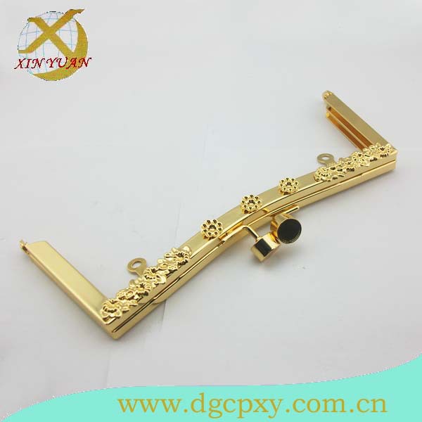 厂家供应手袋M形铁铰， 镶花边金色口金直角口架 厂家直销