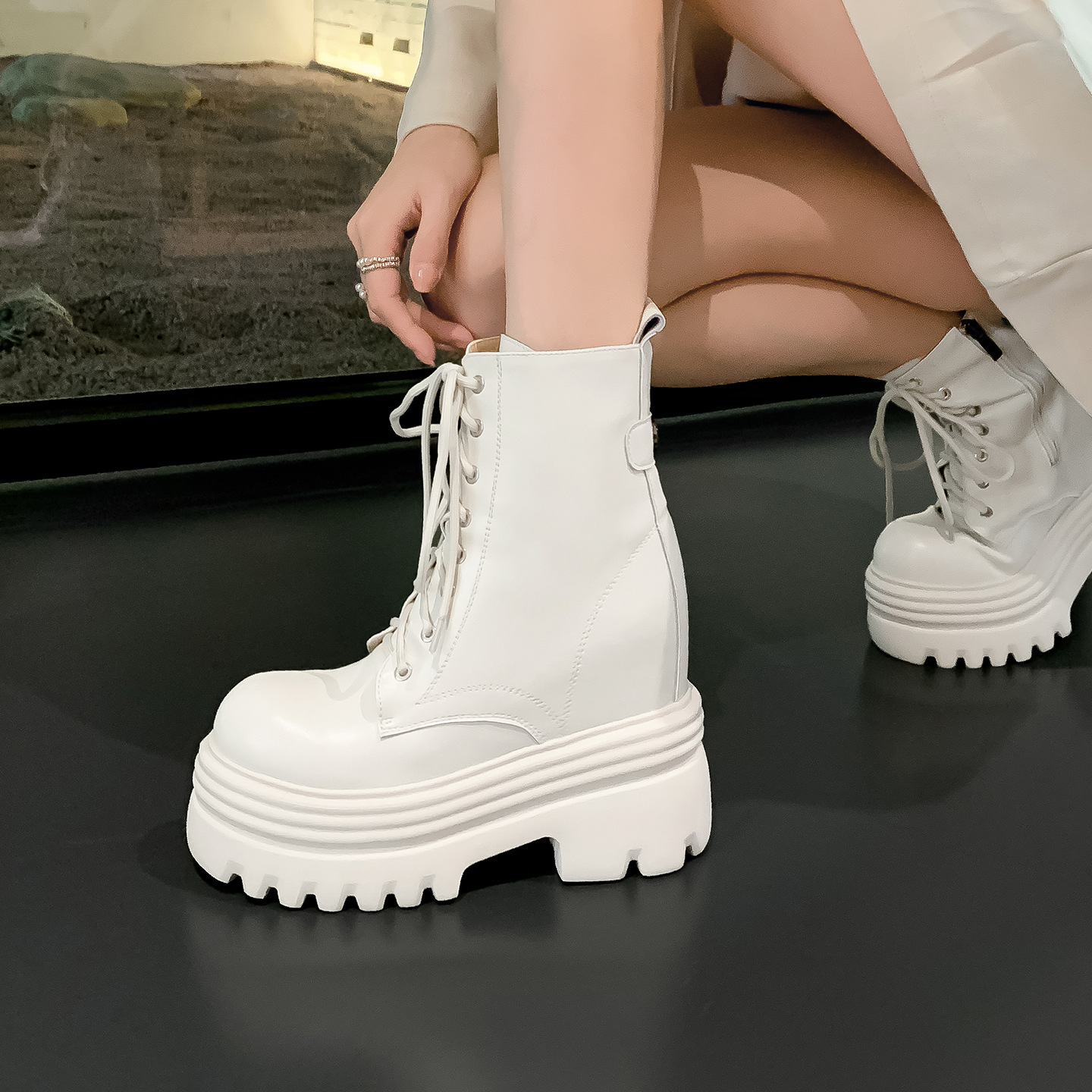 Lớp lót nhung màu trắng nhạt 12cm