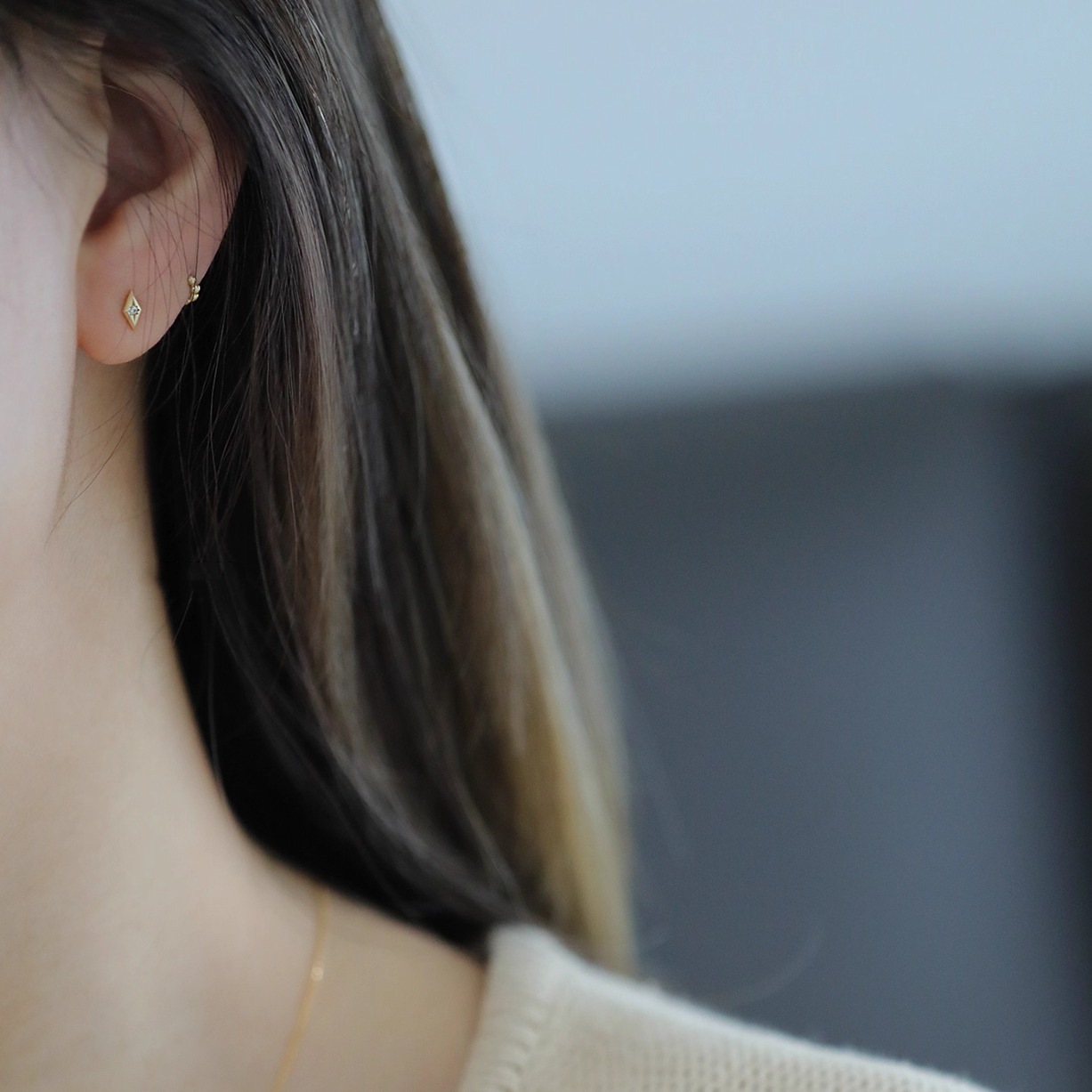 Hypoallergenic Titanium Stud Earrings For Sleeping And Healing_voghion.com