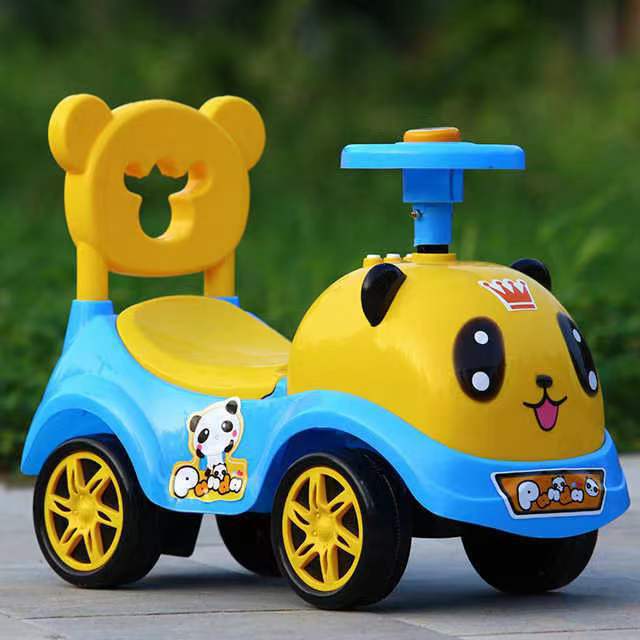 Nuevo coche columpio scooter para niños de 1 a 3 años de edad, los niños y las niñas pueden sentarse a caballo cochecito de música en las cuatro ruedas con luz