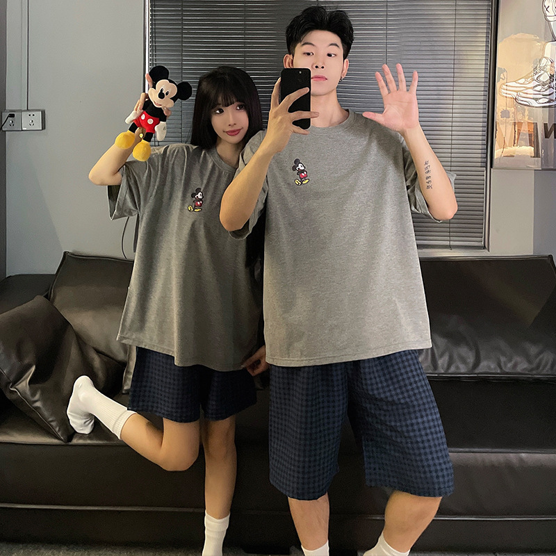 Japón Mickey pareja pijama de mujer verano algodón de manga corta 2025 nuevo conjunto de ropa de casa de dibujos animados para hombres