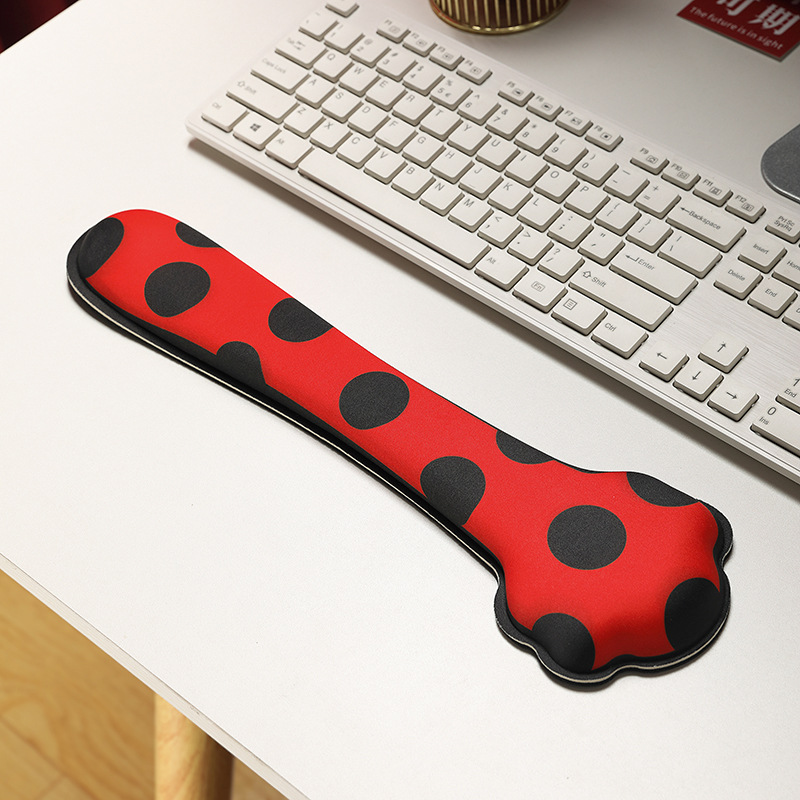 Alfombrillas de ratón transfronterizas, divertidas y variadas, reposamuñecas, alfombrillas de ratón de alta calidad con formas especiales, alfombrillas de ratón de dibujos animados para hombres y mujeres