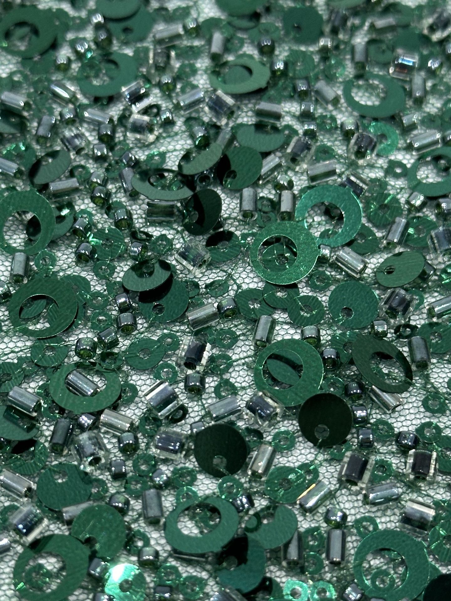 Inventario de piezas de pendientes pesados sequinado tubo de perlas bordado tela de malla vestido vestido de boda cheongsam tela de vestido