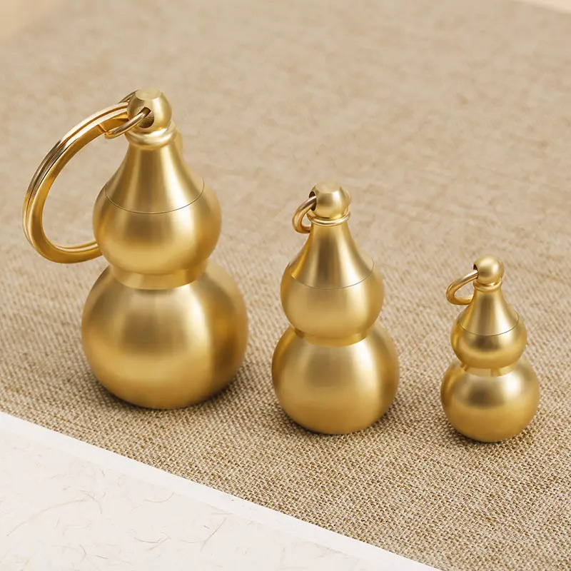 Pure Brass Gourd Keychain Small Gourd Solid Hollow High-End Car Key Portable Pendant Medicine Bottle Hot Sale Pure Brass Gourd Keychain Small Gourd Solid Hollow High-End Car Key Portable Pendant Medicine Bottle Hot Sale