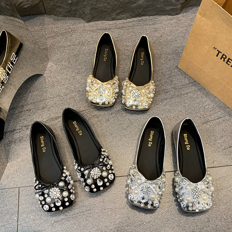 2025新款内增高女鞋平底婚鞋浅口单鞋女真皮水钻瓢鞋一脚蹬豆豆鞋