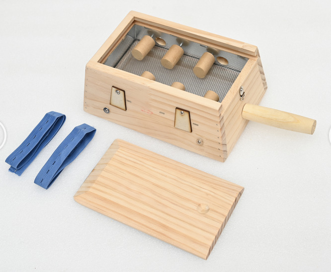 Wooden Moxa Box 6 Needle Moxibustion Burner for Home Use on Waist Abdomen Legs and Full Body key features