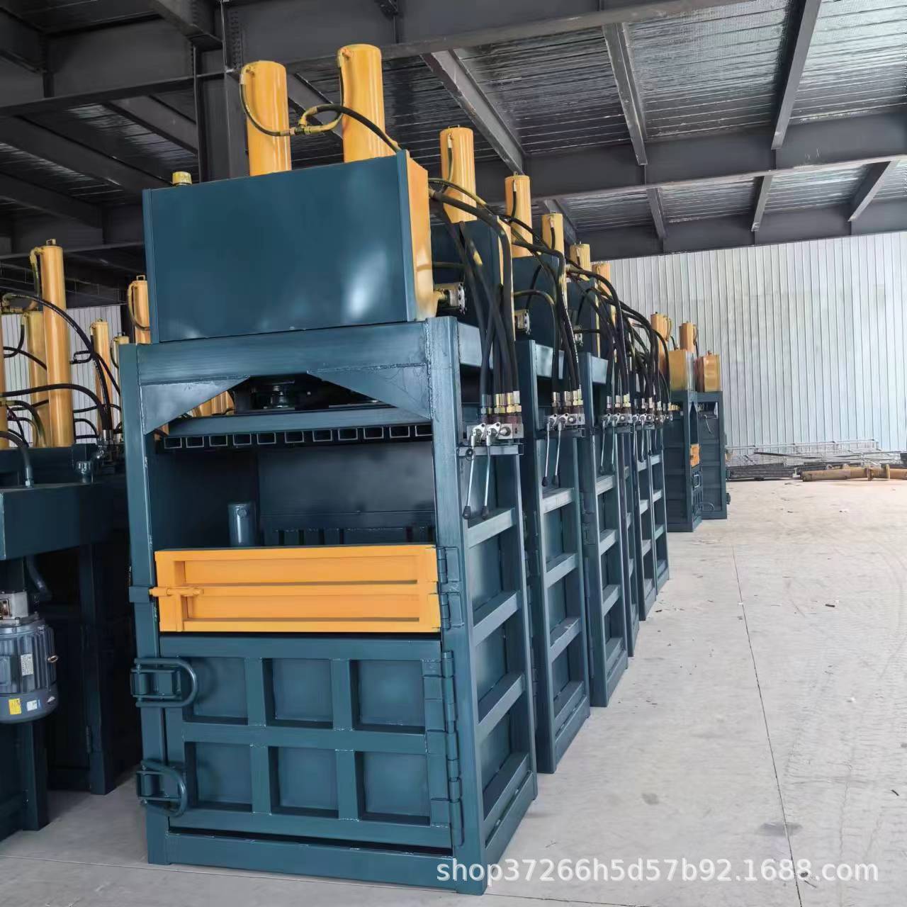 立式液压打包机 塑料瓶易拉罐秸秆纸壳服装废品压缩打包机