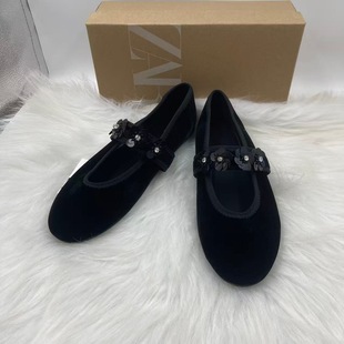 ZA��2025�¿�ŮЬ�͸����|���¸߸�Ь���^�\�ں�O����Ь�r�аٴ�