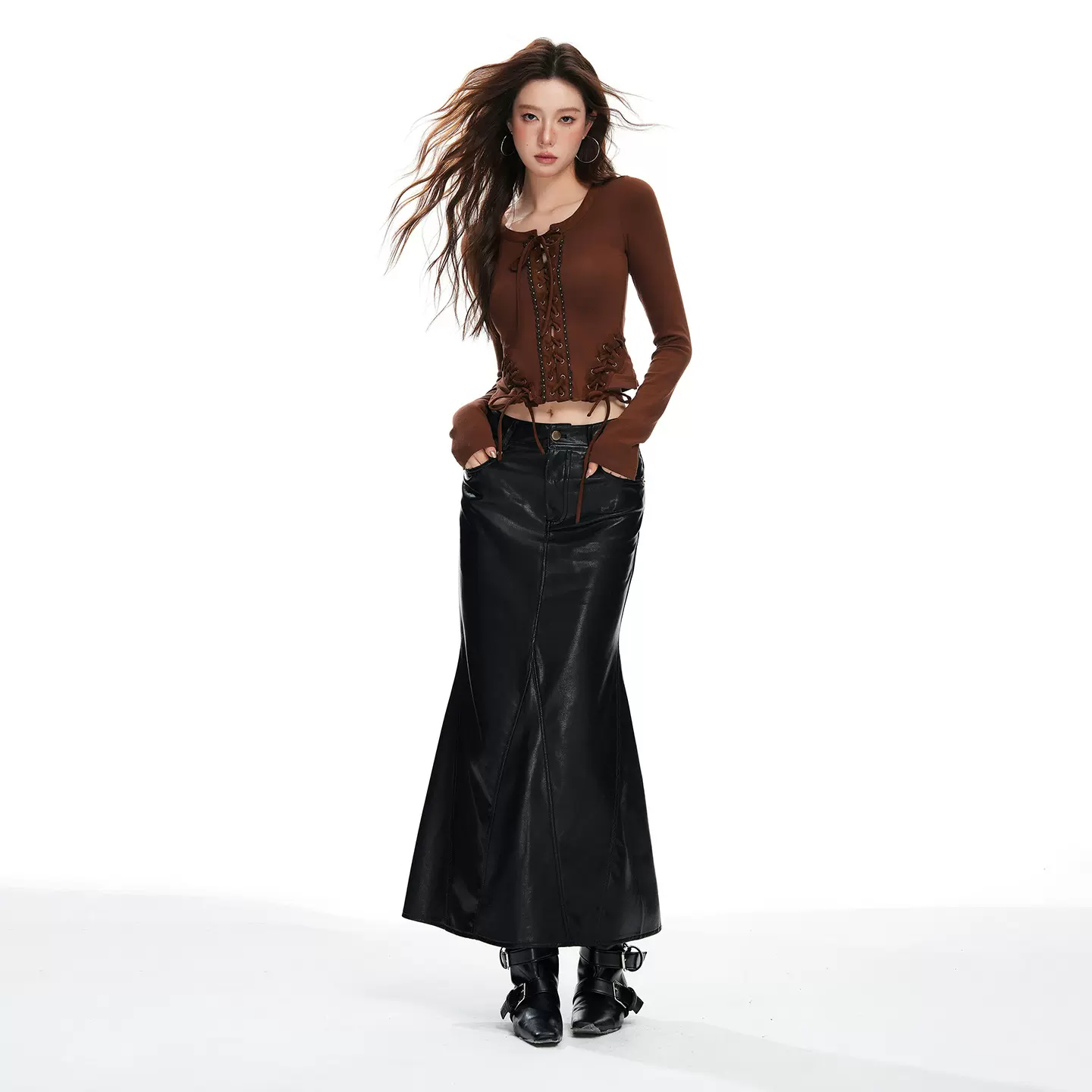 黑色后开叉包臀半身裙女2025年秋冬新款高腰PU皮设计感中长鱼尾裙