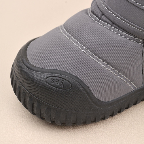 Winter cotton shoes, lightweight and fleece-lined—children's snow boots, casual baby girls' shoes, soft-soled Velcro-fastened warm boots for girls.